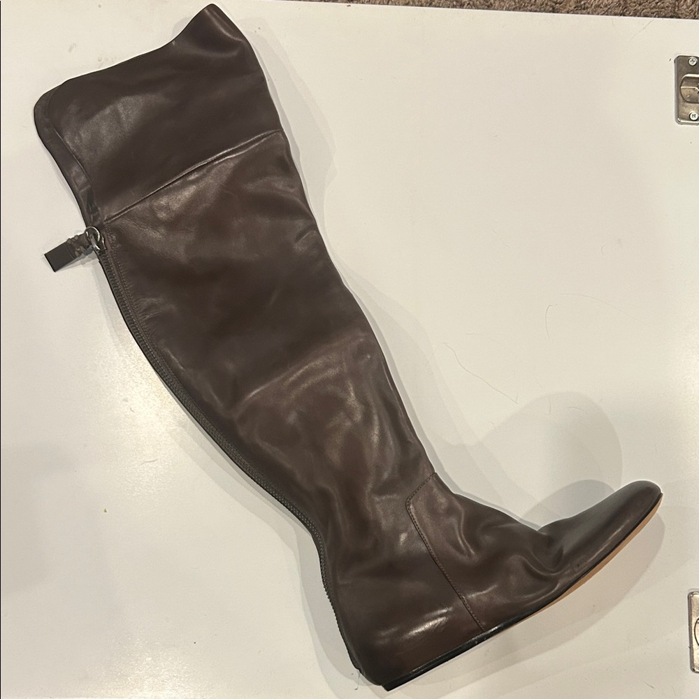 Vera Wang Lavender- Elegant Brown Leather Knee-High Boots - excellent condition